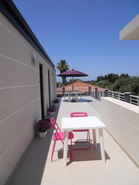 Villa Selenite Capo dʼOrlando Zimmer foto